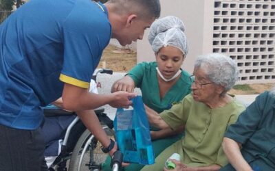 Estudantes da Rede Piedade de Educação visitam as Irmãs no Residencial Irmã Benigna