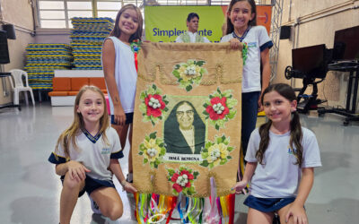 Missa em Memória da Venerável Irmã Benigna: Alunos do 3º ano e Famílias do INSP Celebram a Fé e a União